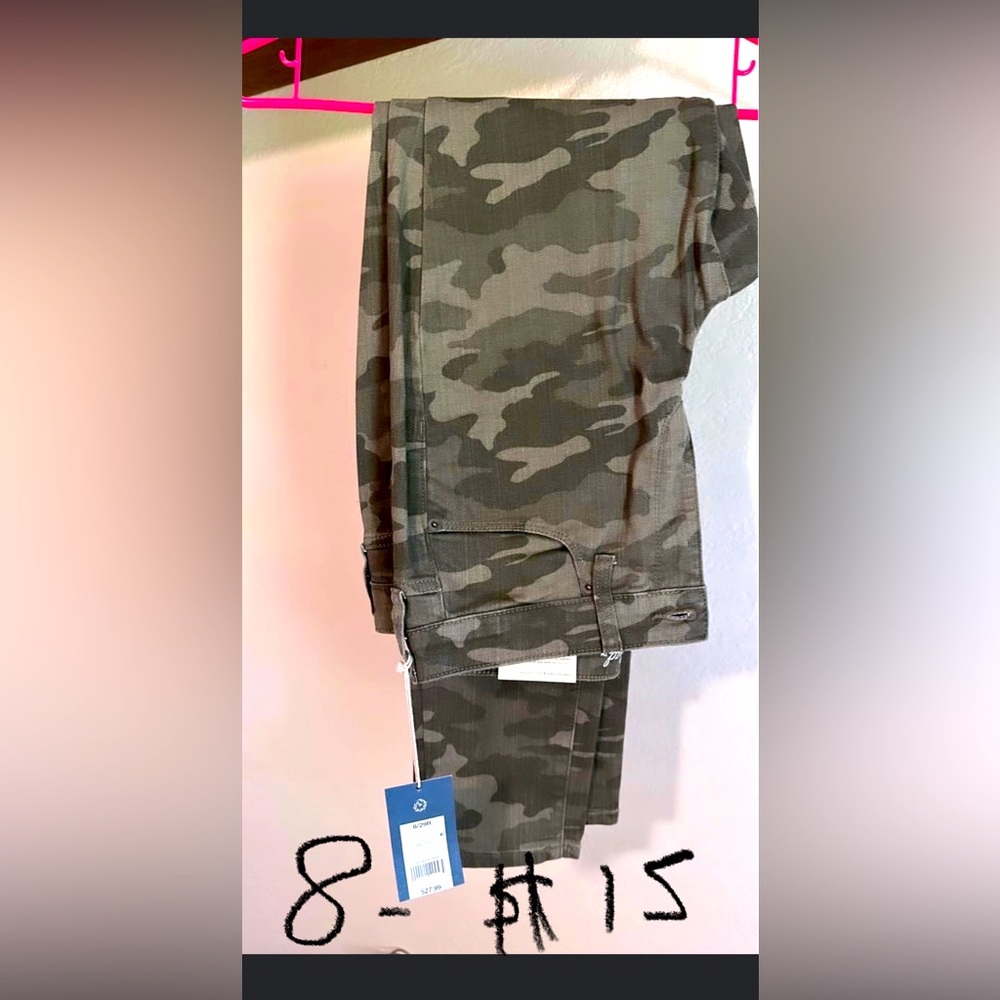 Camo skinny jeans